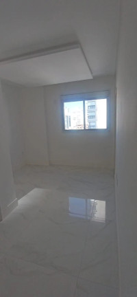 Imagem Apartamento com 4 Quartos à Venda, 254 m² em Meia Praia - Itapema