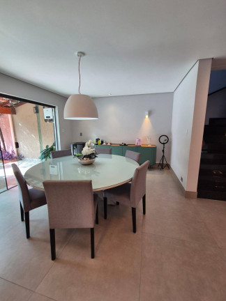 Imagem Casa com 3 Quartos à Venda, 313 m² em Independência - São Bernardo Do Campo Imagem Casa com 3 Quartos à Venda, 313 m² em Independência - São Bernardo Do Campo