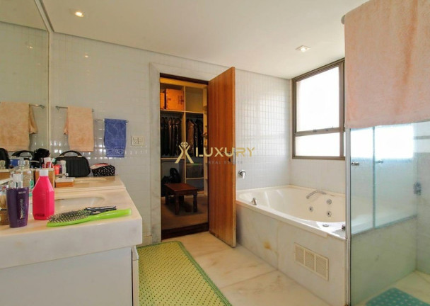 Imagem Imóvel com 4 Quartos à Venda, 271 m² em Vila Da Serra - Nova Lima Imagem Imóvel com 4 Quartos à Venda, 271 m² em Vila Da Serra - Nova Lima