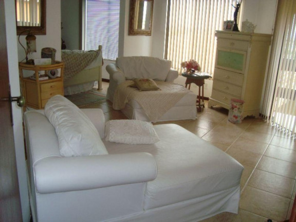 Imagem Casa de Condomínio com 4 Quartos à Venda, 130 m² em Guriri - Cabo Frio Imagem Casa de Condomínio com 4 Quartos à Venda, 130 m² em Guriri - Cabo Frio