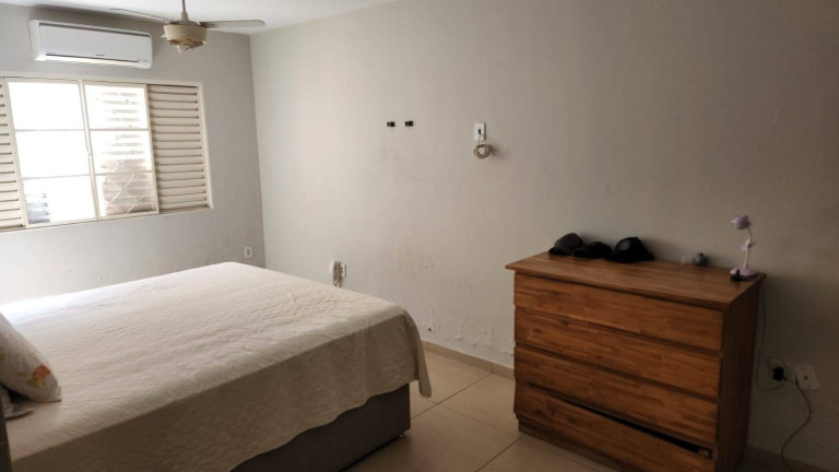 Imagem Casa com 3 Quartos à Venda, 235 m² em Morada Do Ouro - Cuiabá Imagem Casa com 3 Quartos à Venda, 235 m² em Morada Do Ouro - Cuiabá