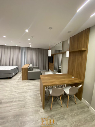 Flat com 1 Quarto à Venda, 40 m² em Meia Praia - Itapema