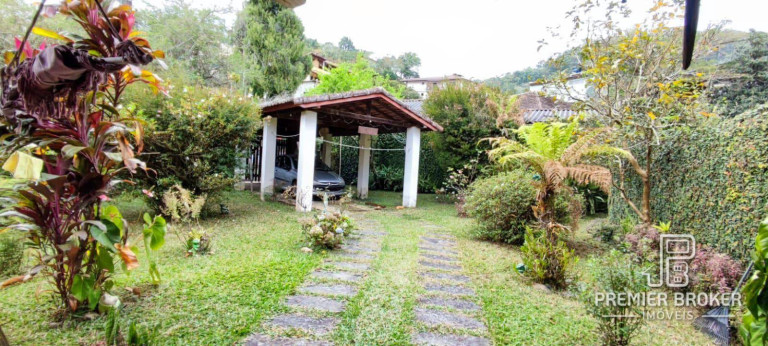 Imagem Casa com 3 Quartos à Venda, 150 m² em Cascatinha - Nova Friburgo