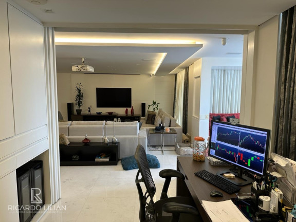 Imagem Apartamento com 3 Quartos à Venda, 197 m² em Higienópolis - São Paulo Imagem Apartamento com 3 Quartos à Venda, 197 m² em Higienópolis - São Paulo