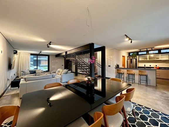 Imagem Casa de Condomínio com 4 Quartos à Venda, 278 m² em Centro - Xangri-lá