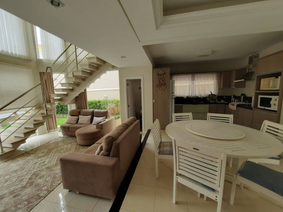 Imagem Casa com 4 Quartos para Temporada, 222 m² em Bombas - Bombinhas