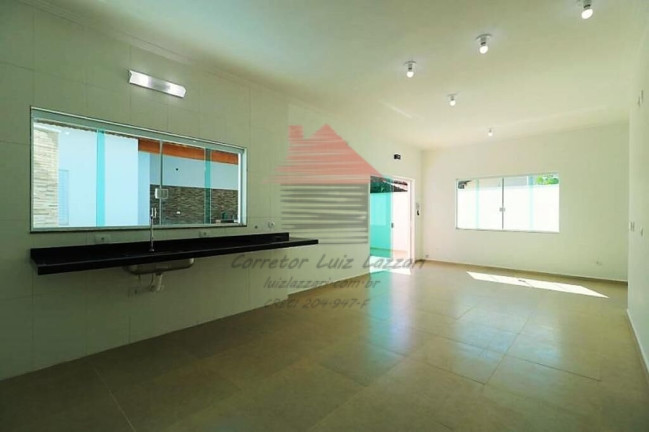 Imagem Casa com 4 Quartos à Venda, 285 m² em Pampas - Peruíbe Imagem Casa com 4 Quartos à Venda, 285 m² em Pampas - Peruíbe