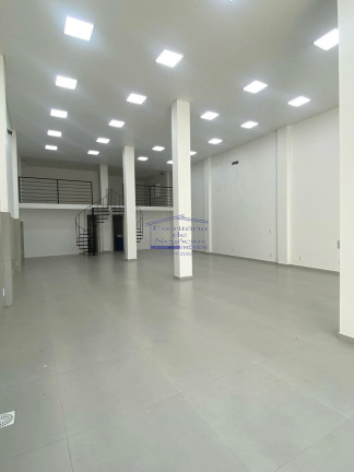 Imagem Imóvel para Alugar, 150 m² em Tristeza - Porto Alegre Imagem Imóvel para Alugar, 150 m² em Tristeza - Porto Alegre