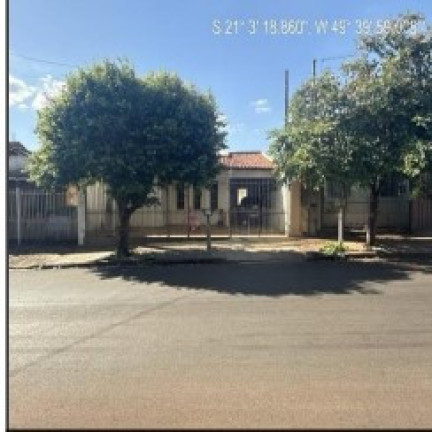 Casa com 3 Quartos à Venda, 237 m² em Cj Hab Jardim Primav - Jose Bonifacio