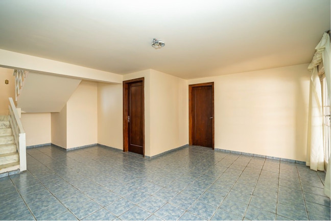 Imagem Casa com 5 Quartos à Venda, 360 m² em Mercês - Curitiba