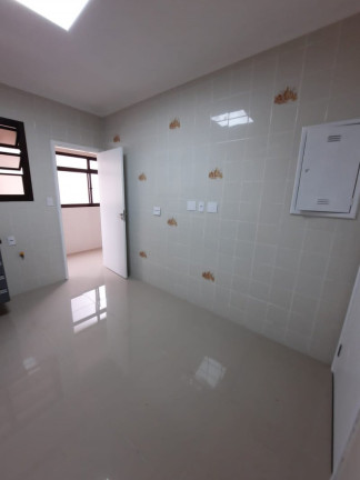 Imagem Apartamento com 3 Quartos à Venda, 130 m² em Gonzaga - Santos Imagem Apartamento com 3 Quartos à Venda, 130 m² em Gonzaga - Santos