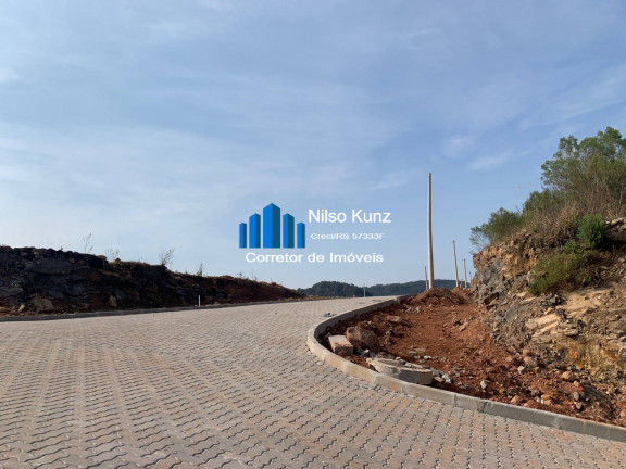 Imagem Terreno à Venda, 240 m² em Barracão - Bento Gonçalves Imagem Terreno à Venda, 240 m² em Barracão - Bento Gonçalves