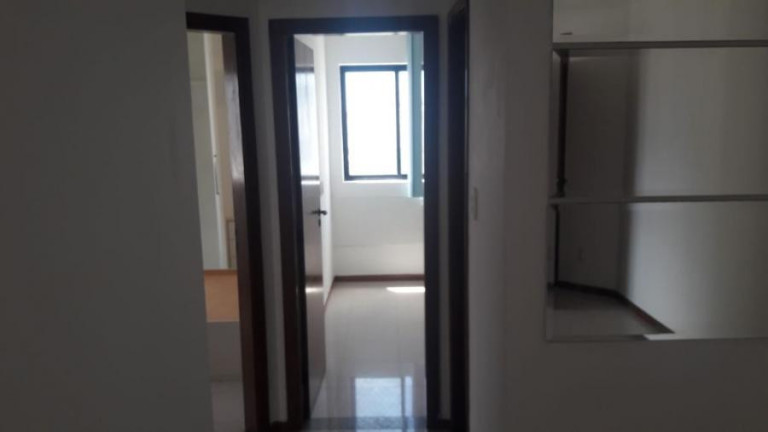 Imagem Apartamento com 3 Quartos à Venda, 79 m² em Stiep - Salvador