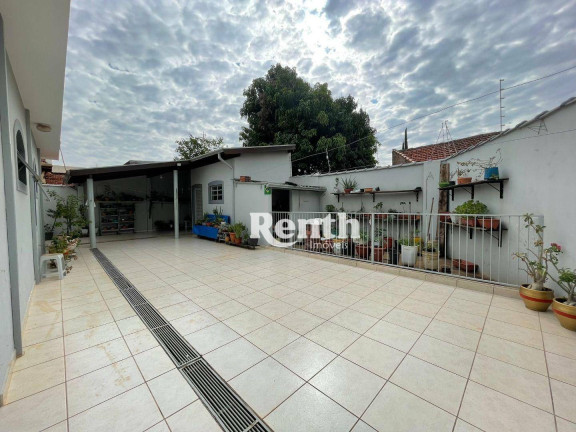 Imagem Casa com 3 Quartos à Venda, 180 m² em Santana - Rio Claro Imagem Casa com 3 Quartos à Venda, 180 m² em Santana - Rio Claro