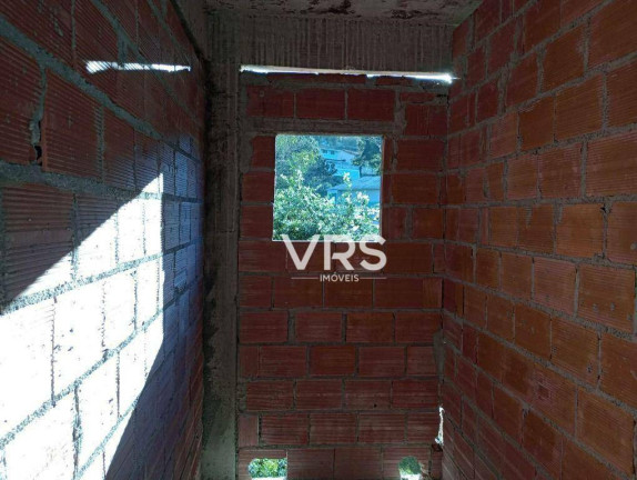 Imagem Casa com 3 Quartos à Venda, 334 m² em Albuquerque - Teresópolis Imagem Casa com 3 Quartos à Venda, 334 m² em Albuquerque - Teresópolis