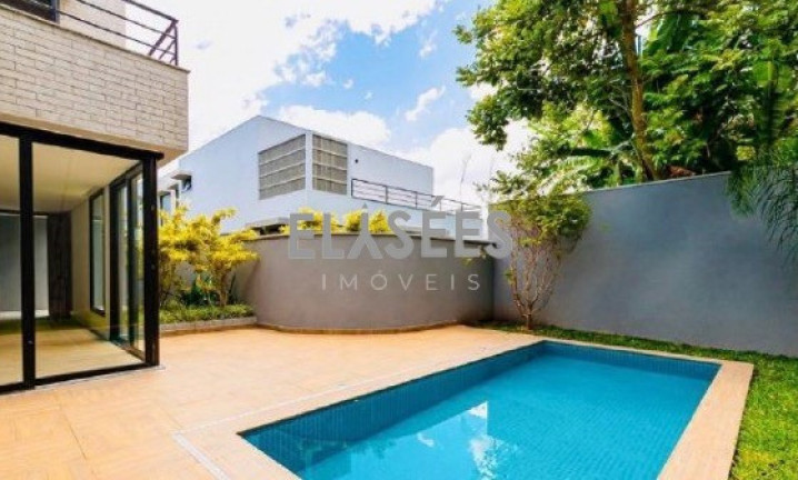 Imagem Casa com 3 Quartos à Venda, 272 m² em Moema - São Paulo Imagem Casa com 3 Quartos à Venda, 272 m² em Moema - São Paulo