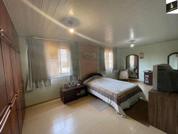 Imagem Sobrado com 3 Quartos à Venda, 267 m² em Guabirotuba - Curitiba