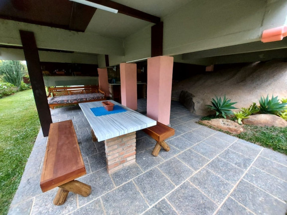 Imagem Casa com 4 Quartos à Venda, 574 m² em Granja Guarani - Teresópolis