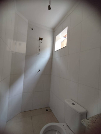 Imagem Casa de Condomínio com 2 Quartos à Venda, 76 m² em Mirim - Praia Grande