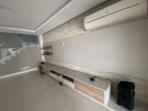 Imagem Casa de Condomínio com 5 Quartos à Venda, 478 m² em Barra Da Tijuca - Rio De Janeiro Imagem Casa de Condomínio com 5 Quartos à Venda, 478 m² em Barra Da Tijuca - Rio De Janeiro