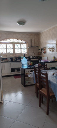 Imagem Casa com 20 Quartos à Venda, 800 m² em Itapuã - Salvador Imagem Casa com 20 Quartos à Venda, 800 m² em Itapuã - Salvador