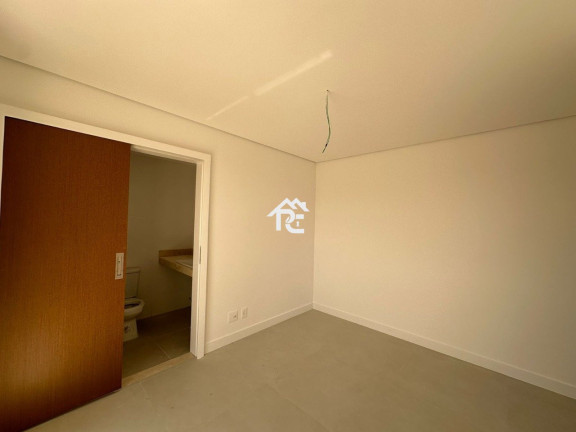 Imagem Cobertura com 4 Quartos à Venda, 303 m² em Camboinhas - Niterói Imagem Cobertura com 4 Quartos à Venda, 303 m² em Camboinhas - Niterói