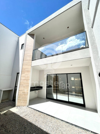 Imagem Casa com 4 Quartos à Venda, 126 m² em Tamatanduba - Eusébio