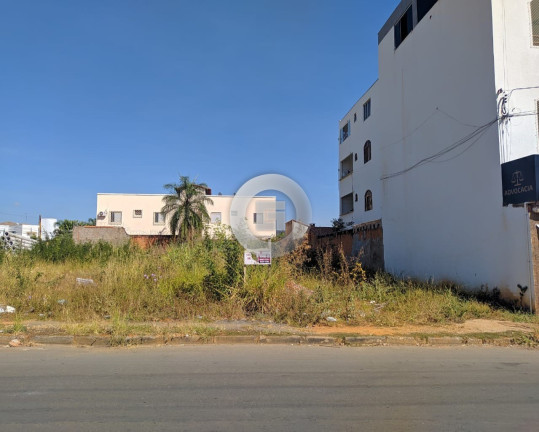 Terreno à Venda, 432 m² em Vila Brasília - Montes Claros