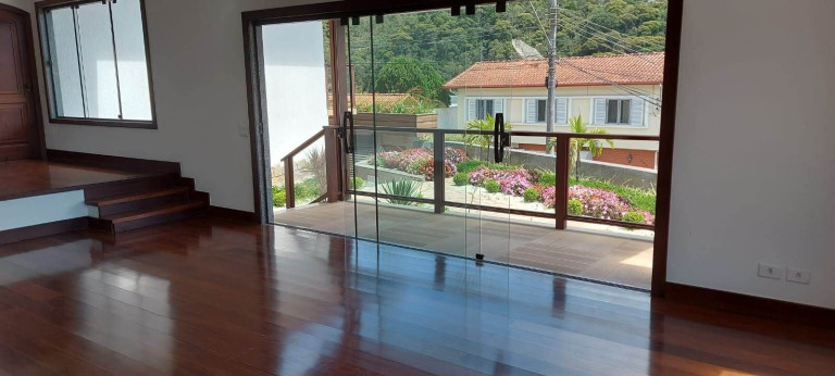 Imagem Casa com 4 Quartos à Venda, 382 m² em Parque São Luiz - Teresópolis