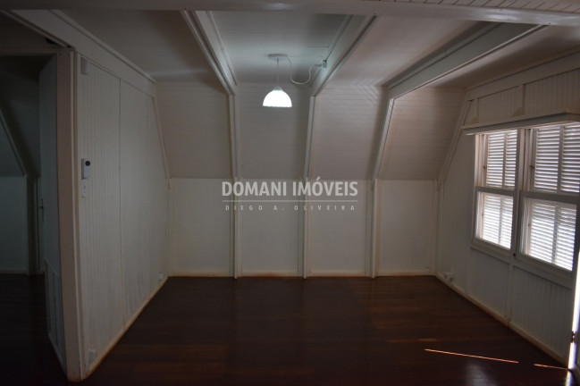 Imagem Casa com 2 Quartos à Venda, 178 m² em Região Do Jaguaribe - Campos Do Jordão Imagem Casa com 2 Quartos à Venda, 178 m² em Região Do Jaguaribe - Campos Do Jordão