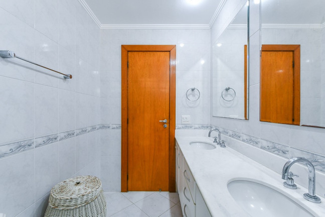 Imagem Apartamento com 3 Quartos à Venda, 214 m² em Itaim Bibi - São Paulo