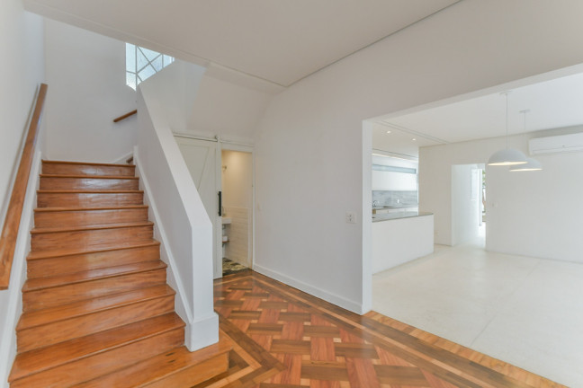 Imagem Sobrado com 4 Quartos à Venda, 345 m² em água Branca - São Paulo Imagem Sobrado com 4 Quartos à Venda, 345 m² em água Branca - São Paulo