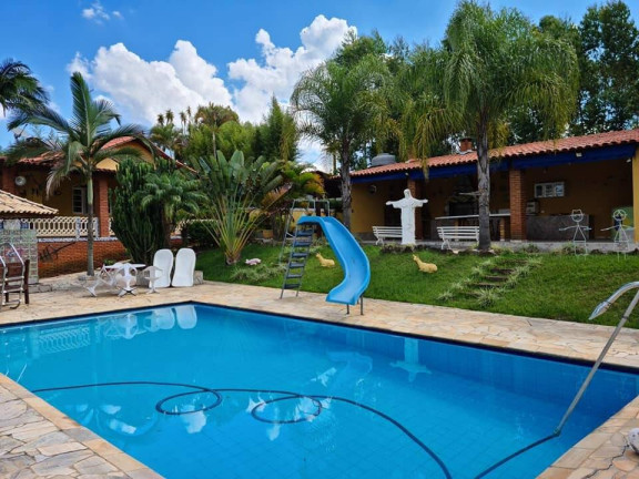 Chácara com 3 Quartos à Venda, 5 m² em Portão - Atibaia