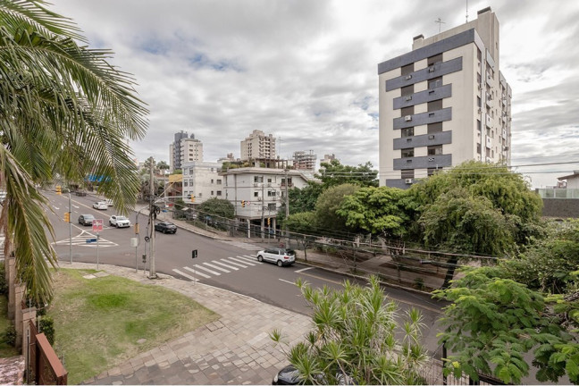 Imagem Casa com 4 Quartos à Venda, 492 m² em Higienópolis - Porto Alegre Imagem Casa com 4 Quartos à Venda, 492 m² em Higienópolis - Porto Alegre