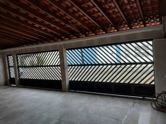 Imagem Casa com 4 Quartos à Venda, 142 m² em Caicara - Praia Grande