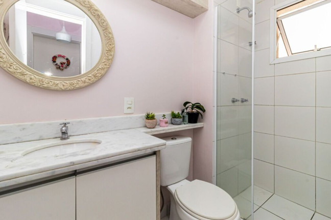 Imagem Apartamento com 2 Quartos à Venda, 51 m² em Humaitá - Porto Alegre