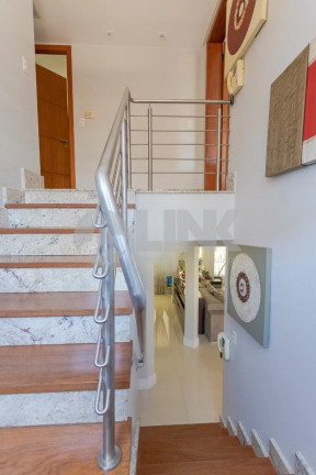 Imagem Casa com 4 Quartos à Venda, 449 m² em Jardim Itu - Porto Alegre Imagem Casa com 4 Quartos à Venda, 449 m² em Jardim Itu - Porto Alegre