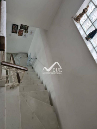 Imagem Sobrado com 4 Quartos à Venda, 300 m² em Ponta Da Praia - Santos
