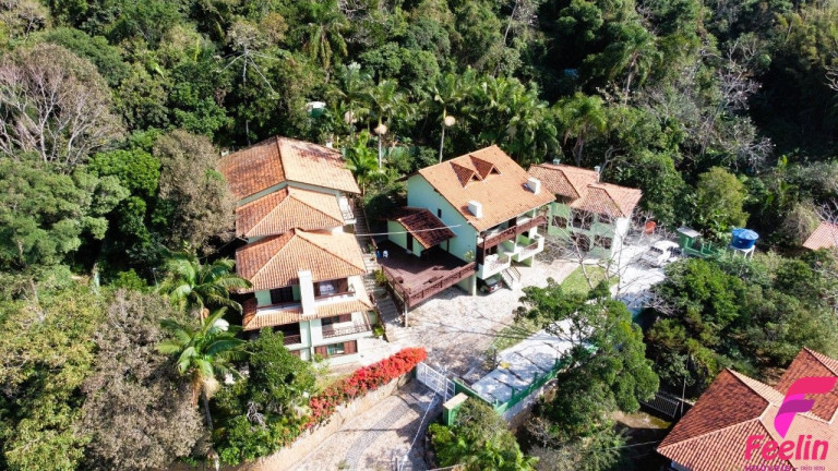 Imagem Chácara com 26 Quartos à Venda, 840 m² em Pântano Do Sul - Florianópolis Imagem Chácara com 26 Quartos à Venda, 840 m² em Pântano Do Sul - Florianópolis