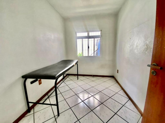 Imagem Casa com 3 Quartos à Venda, 264 m² em Kobrasol - São José Imagem Casa com 3 Quartos à Venda, 264 m² em Kobrasol - São José