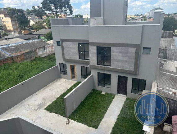Imagem Casa com 3 Quartos à Venda, 101 m² em Lindóia - Curitiba
