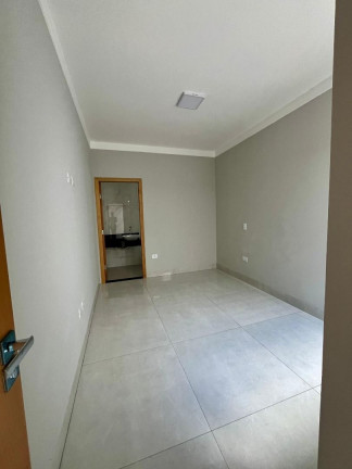 Imagem Casa com 3 Quartos à Venda, 82 m² em Parque Das Laranjeiras - Maringa Imagem Casa com 3 Quartos à Venda, 82 m² em Parque Das Laranjeiras - Maringa