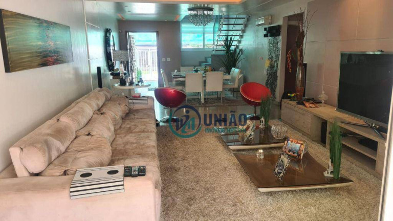 Imagem Casa com 3 Quartos à Venda, 242 m² em Camboinhas - Niterói