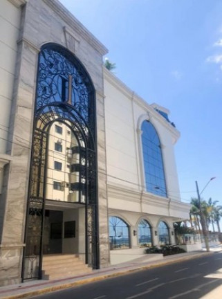 Imagem Imóvel com 4 Quartos à Venda, 200 m² em Meia Praia - Itapema