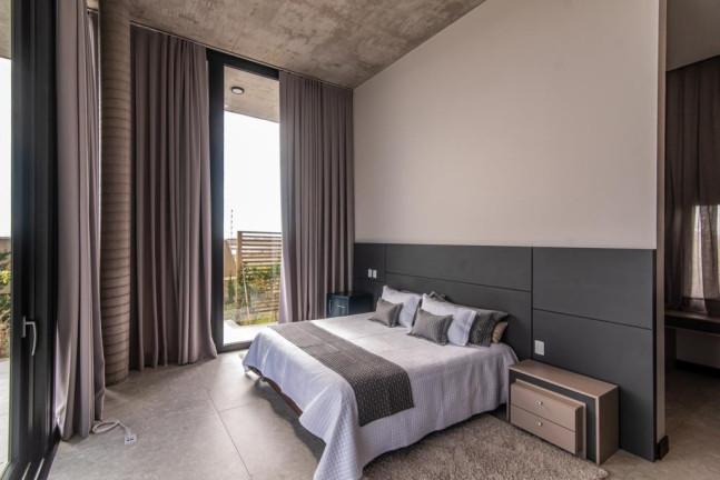 Imagem Casa com 4 Quartos à Venda, 589 m² em Atlântida Sul - Osorio