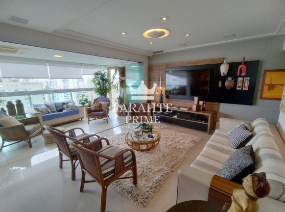Apartamento com 3 Quartos à Venda, 189 m² em Embaré - Santos