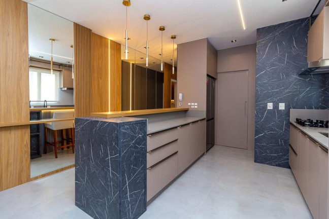 Imagem Apartamento com 3 Quartos à Venda, 126 m² em Pioneiros - Balneário Camboriú