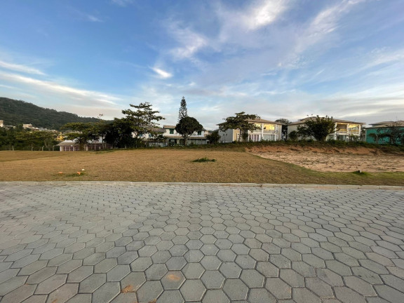Imagem Terreno à Venda, 360 m² em Centro - Garopaba Imagem Terreno à Venda, 360 m² em Centro - Garopaba