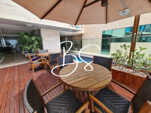 Imagem Apartamento com 2 Quartos à Venda, 168 m² em Centro - Balneário Camboriú