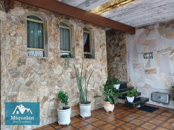 Imagem Casa com 4 Quartos à Venda, 208 m² em Vila Rosália - Guarulhos